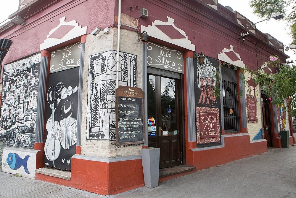 Fachada de día